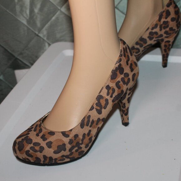 Women's High Heel Size 8.5 Cheetah Animal Print Brown Attention Brand *SA - Picture 3 of 7
